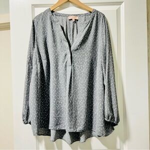 Philosophy Woman Republic Clothing Size 2X Gray Print V-Neck 3/4 Sleeves